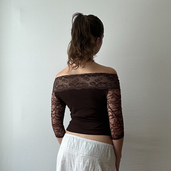Off-the-Shoulder Brown 3/4 Sleeve Lace Trim Top - Picture 3 of 4